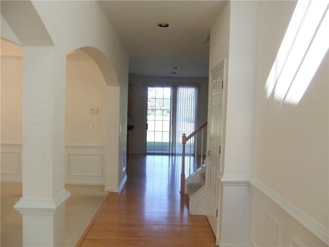 Photo - 2745 Niblick Way