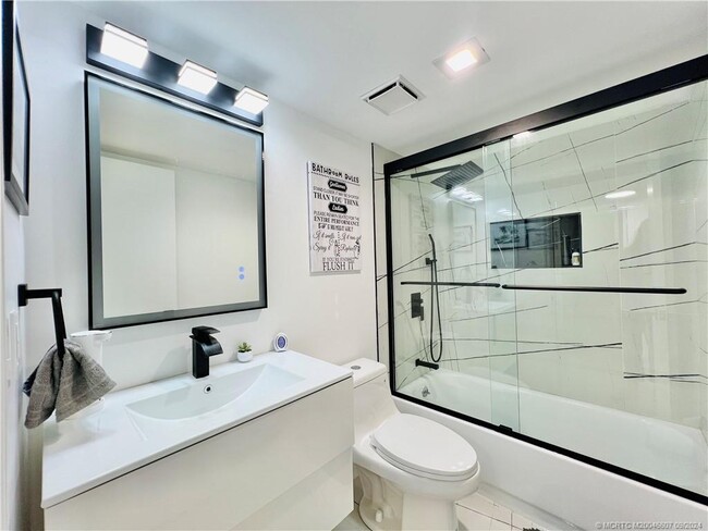 Photo - 10044 S Ocean Dr Unit 205