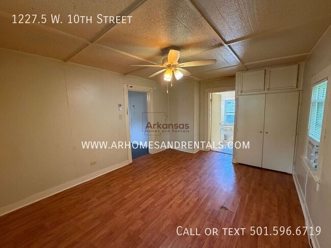Photo - 1227.5 W 10th St