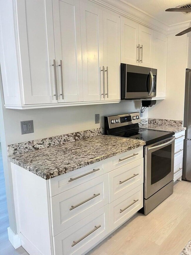 Photo - 1520 N 25th Ave