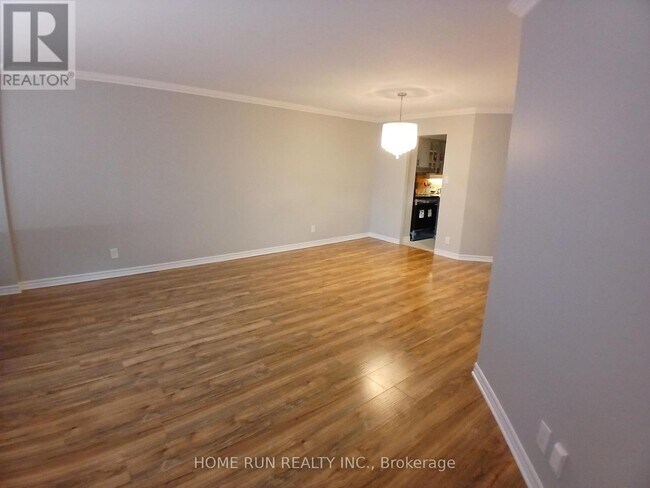 Photo - 151 Bay St Unité 104