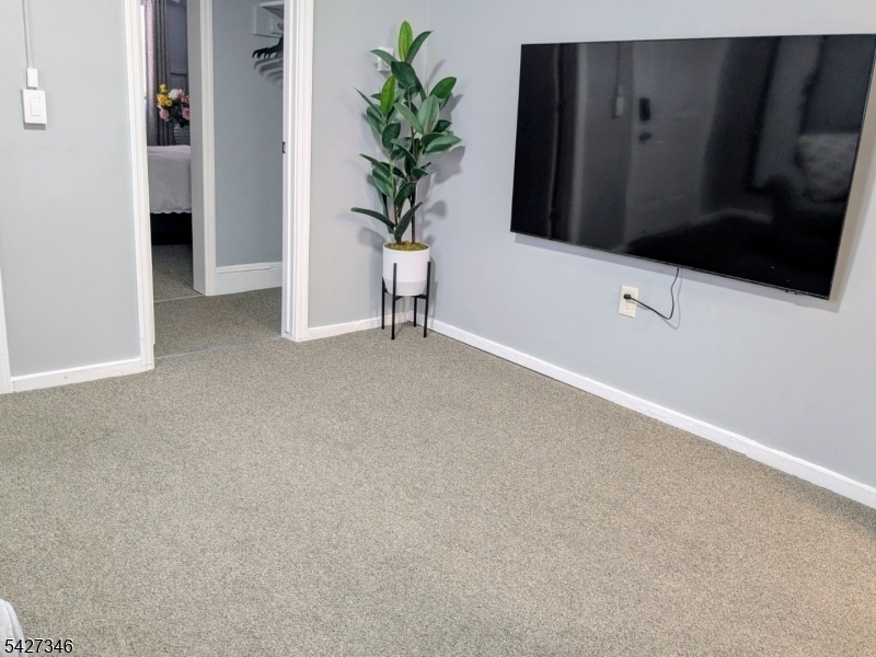 Photo - 268 Chambers St