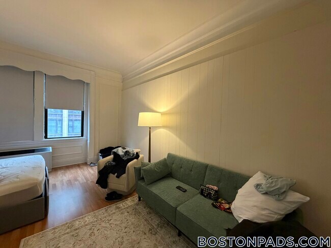 Building Photo - 62 Boylston St