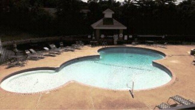 Photo - Condo for Rent in Kirkwood