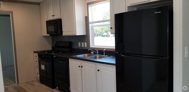 Building Photo - 31 Mockingbird Hill Dr Rental