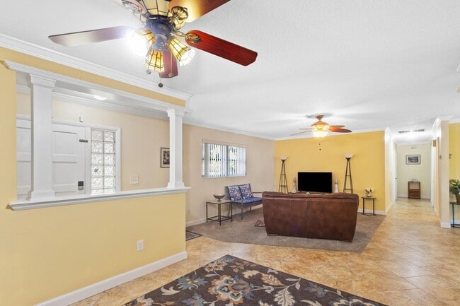 Photo - 1059 Carambola Cir