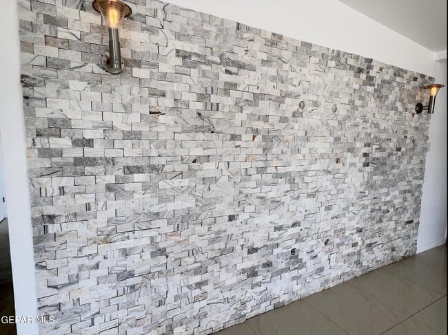 Photo - 10009 Jamaica St