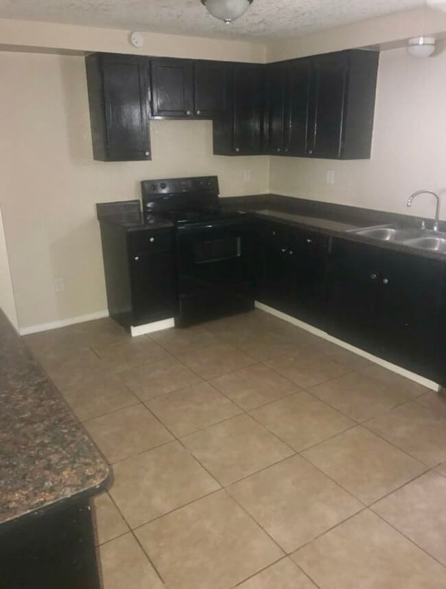 Photo - 3400 Mildred Ave