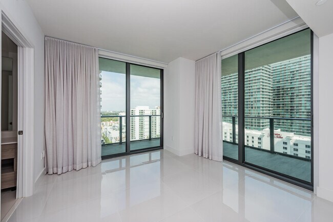 Photo - 1300 S Miami Ave Unit 1810