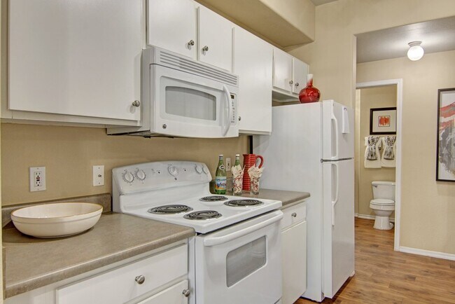Building Photo - Mozaic at Steele Park Rental