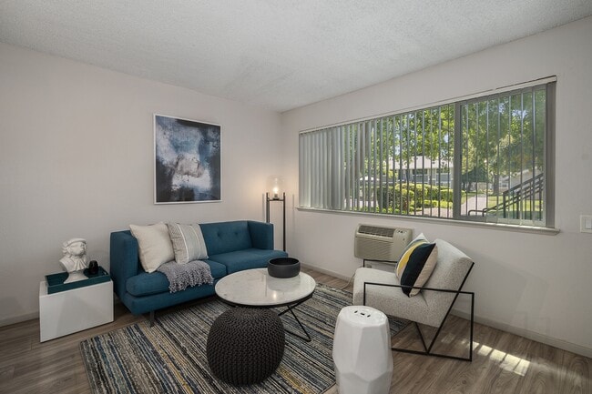 Pinecrest Apartments