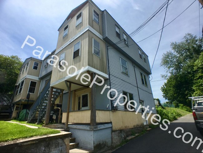 Building Photo - 120 Christian St Rental