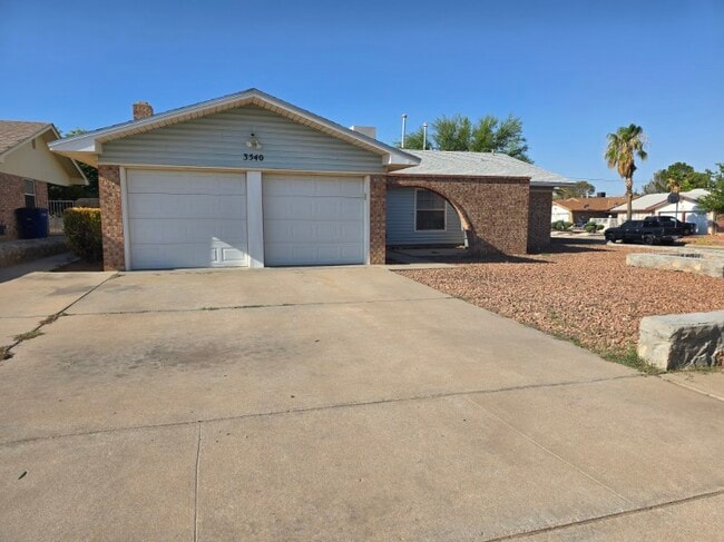 Photo - 3540 Breckenridge Dr House