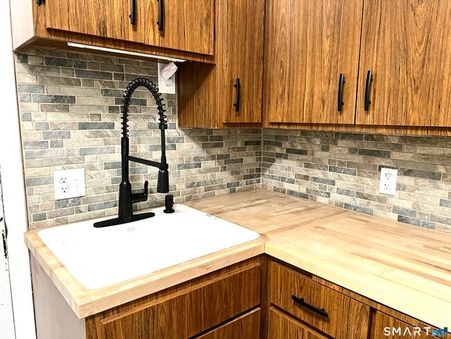 Photo - 130 Platt Ave