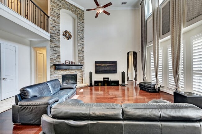 Photo - 5115 Blue Lake Creek Trail