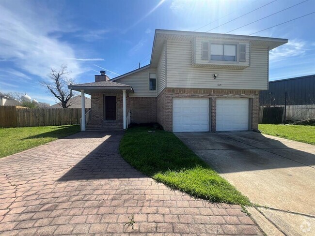 Building Photo - 8119 Crestwick Dr Rental