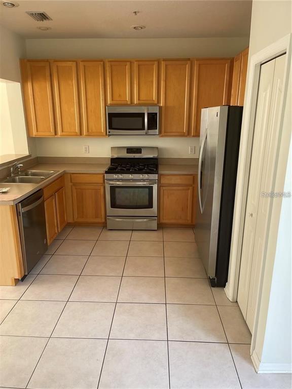 2945 Bayshore Pointe Dr