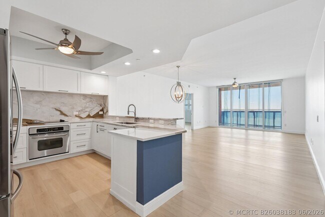 Photo - 2650 Lake Shore Dr Unit 1202