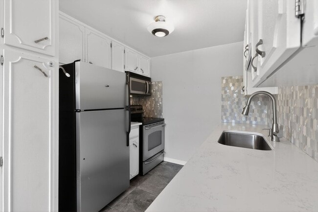 Photo - 2262 S Vly Hwy