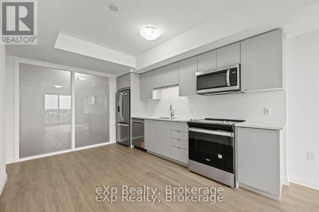 Photo - 93 Arthur St S Unit 606