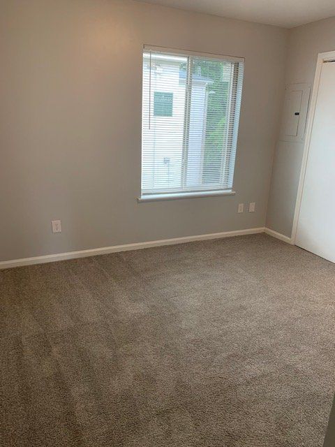 Photo - 411 E 5th St Unidad 19