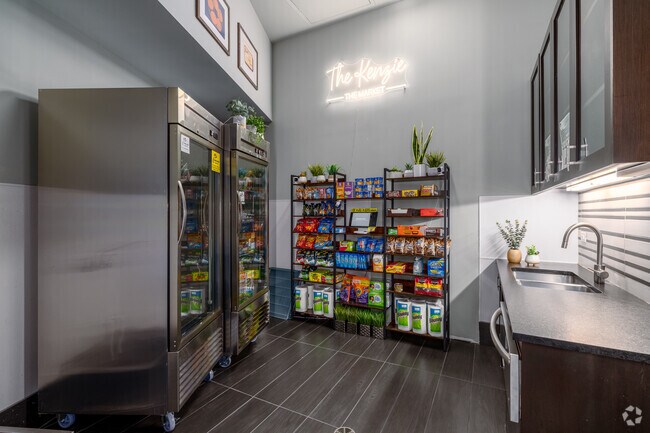 El mercado - Bridge at The Kenzie