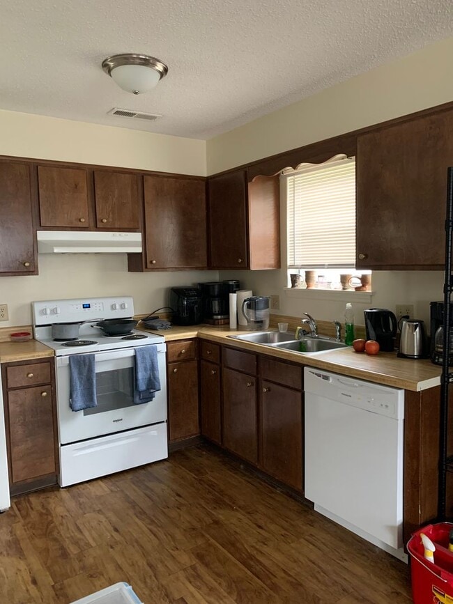 Photo - Duplex for Rent