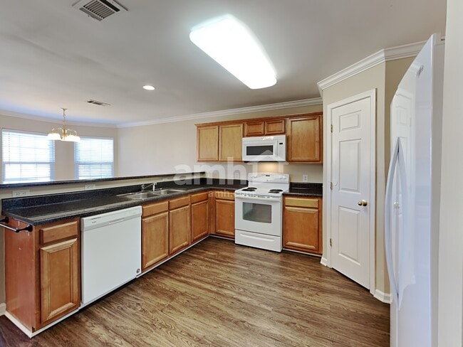 Photo - 1308 Chapman Ct