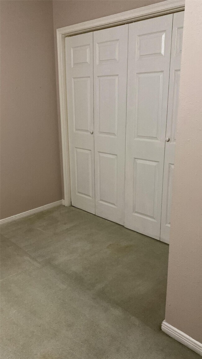 Photo - 11818 Plumbrook Dr