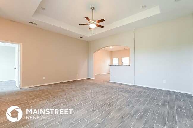 Photo - 629 Green Mound Dr