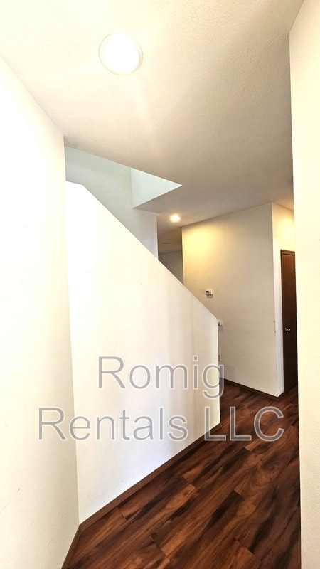 Photo - 3608 NE 81st Cir House