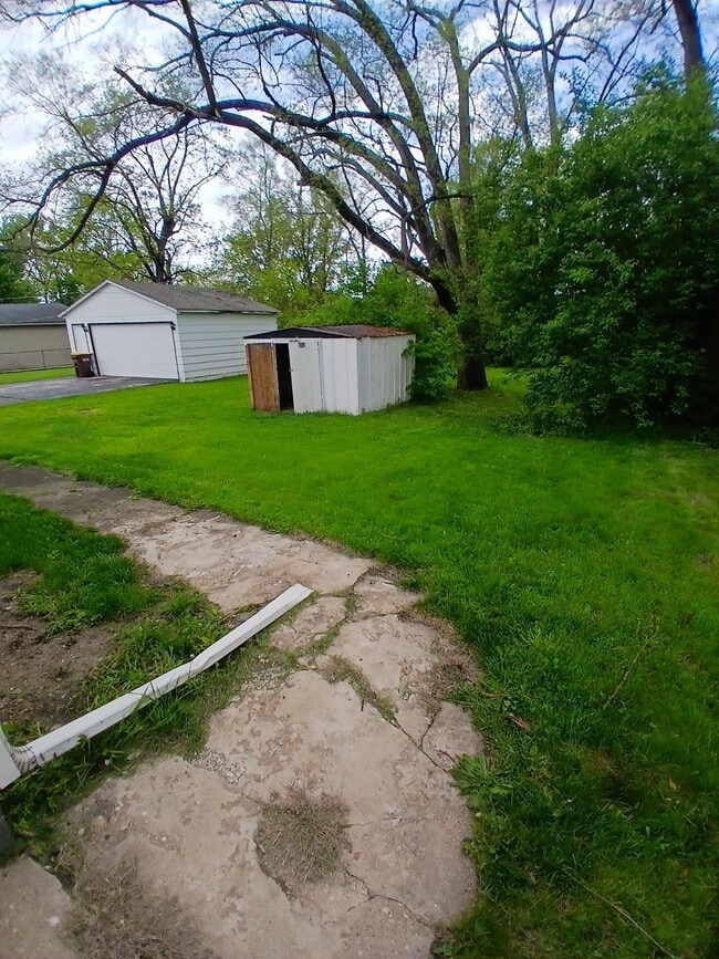 Photo - 2208 Christina St