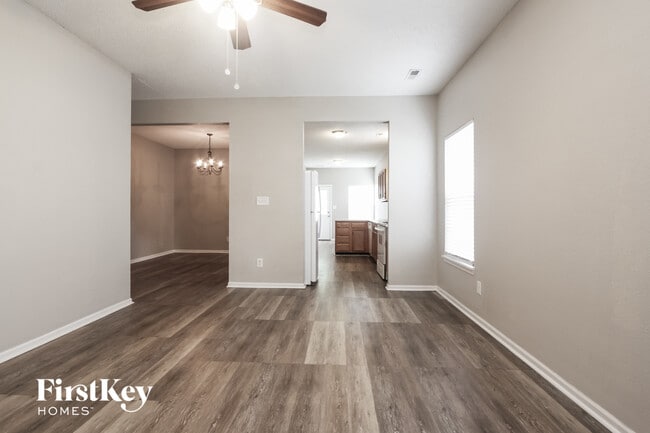 Photo - 8119 Corktree Dr