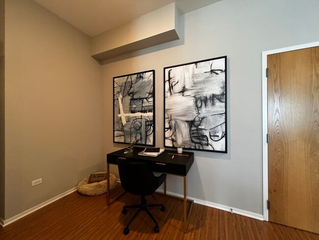 Photo - 555 N Michigan Ave Apartments Unit 2