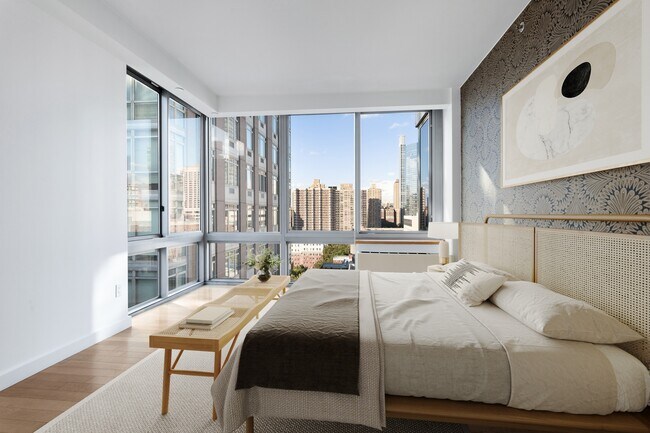 Photo - 225-227 W 60th St