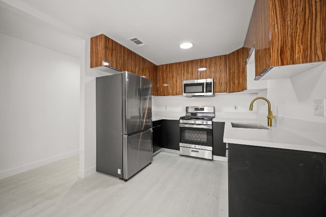 Photo - 920 Everett St Unidad E