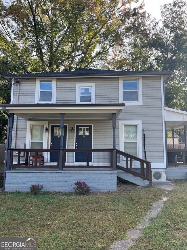 Building Photo - 405 N Park St Unit B