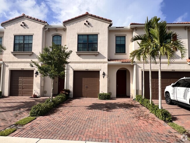 Building Photo - 9932 Brickhill Dr Rental