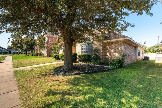 Photo - 904 Westminister Ave