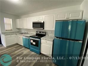 Photo - 411 SE 10th St Rental