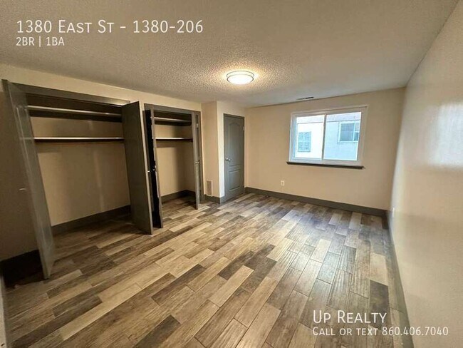 Photo - 1380 East St Unidad 1380-206