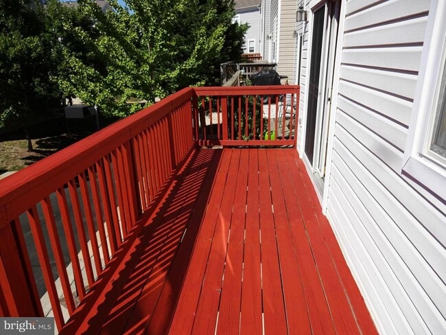 Photo - 21836 Jarvis Square