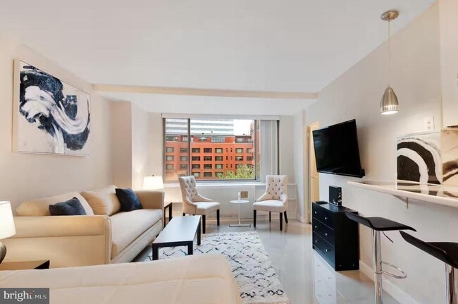 Photo - 1111 Arlington Blvd Unit 741