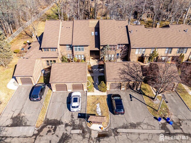 Photo - 133 Oakmont Ct