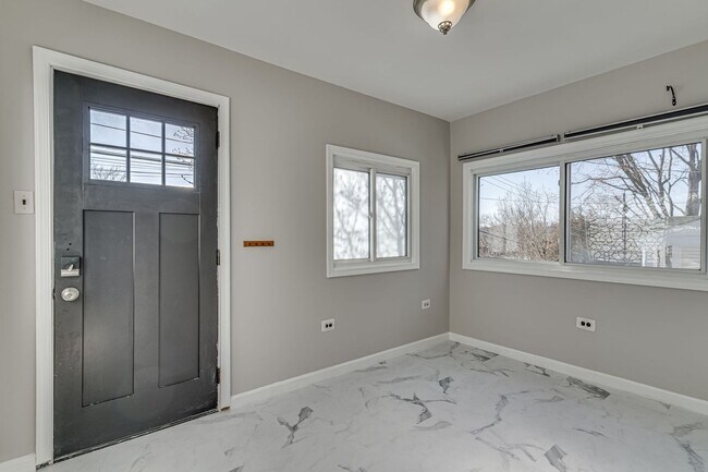 Photo - Charming Home, Walk to Metro!