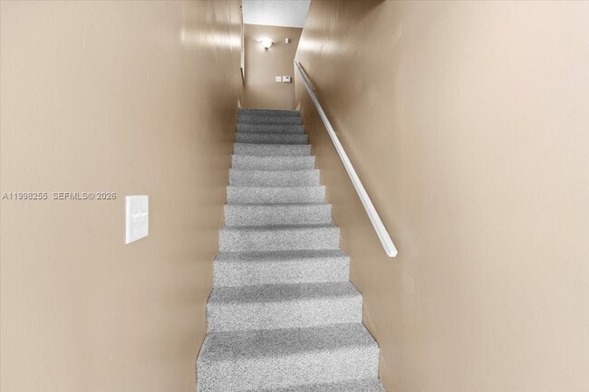 Photo - 3047 N Oakland Forest Dr Unit 204