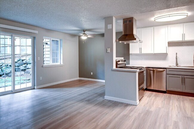 Delridge Crossing Apartments