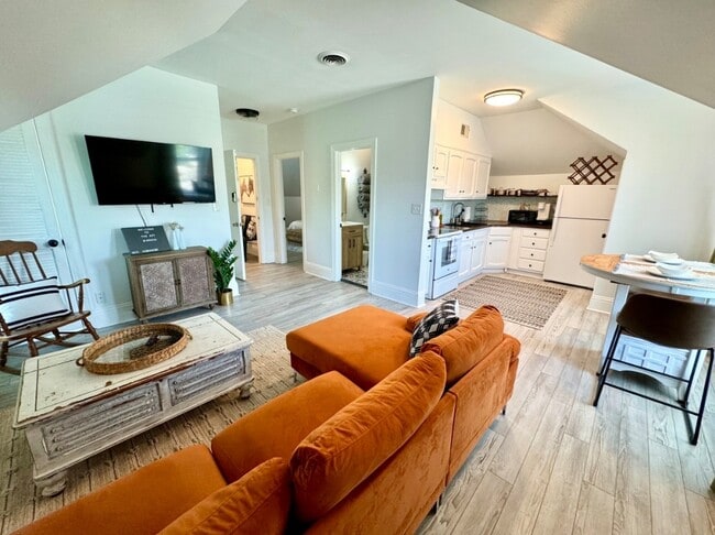 Photo - 1349 S Brook St Unit 2