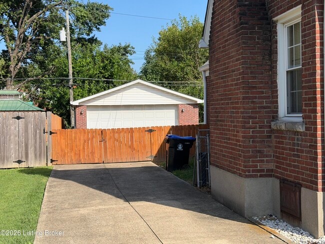 Photo - 5614 Morrison Ave