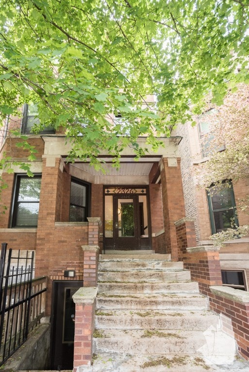 Photo - 2326 N Southport Ave Condo Unit GDN